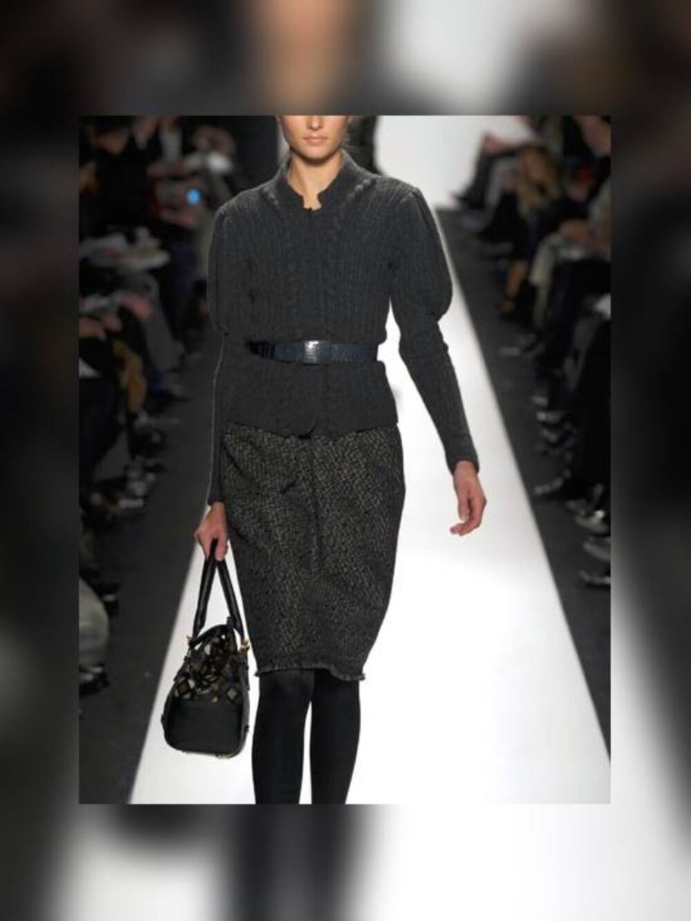 Oscar de la Renta AW07 Runway Brown & Black Wool-Tweed Fringe-Hem Pencil Skirt